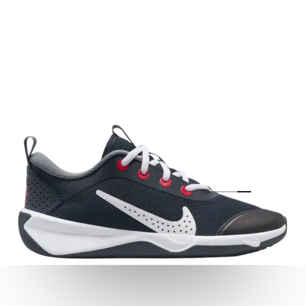 Nike Omni Multi-Court GS 'Dark Obsidian White' size 5Y